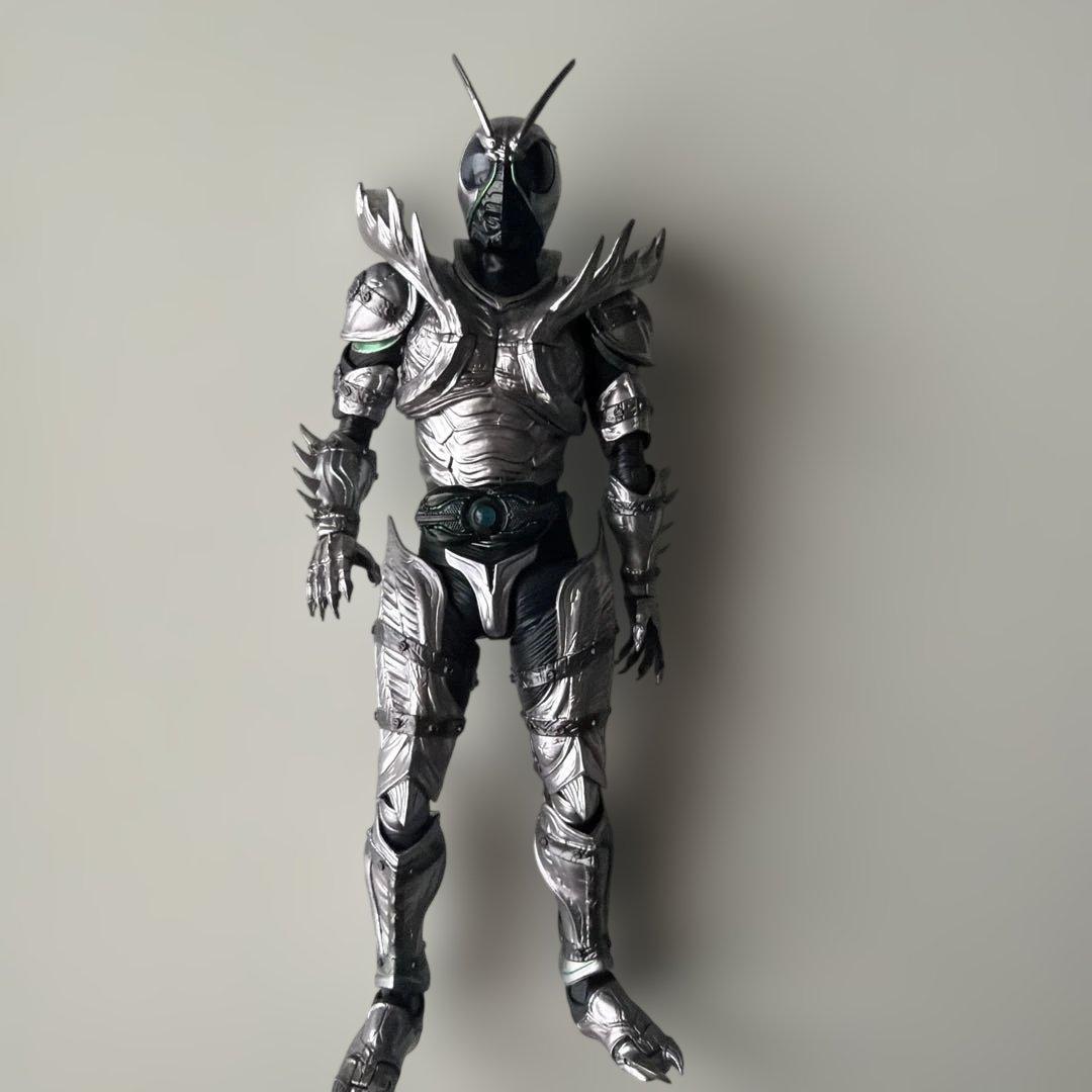 SHフィギュアーツ 仮面ライダーブラックサン、シャドームーン【中古】
