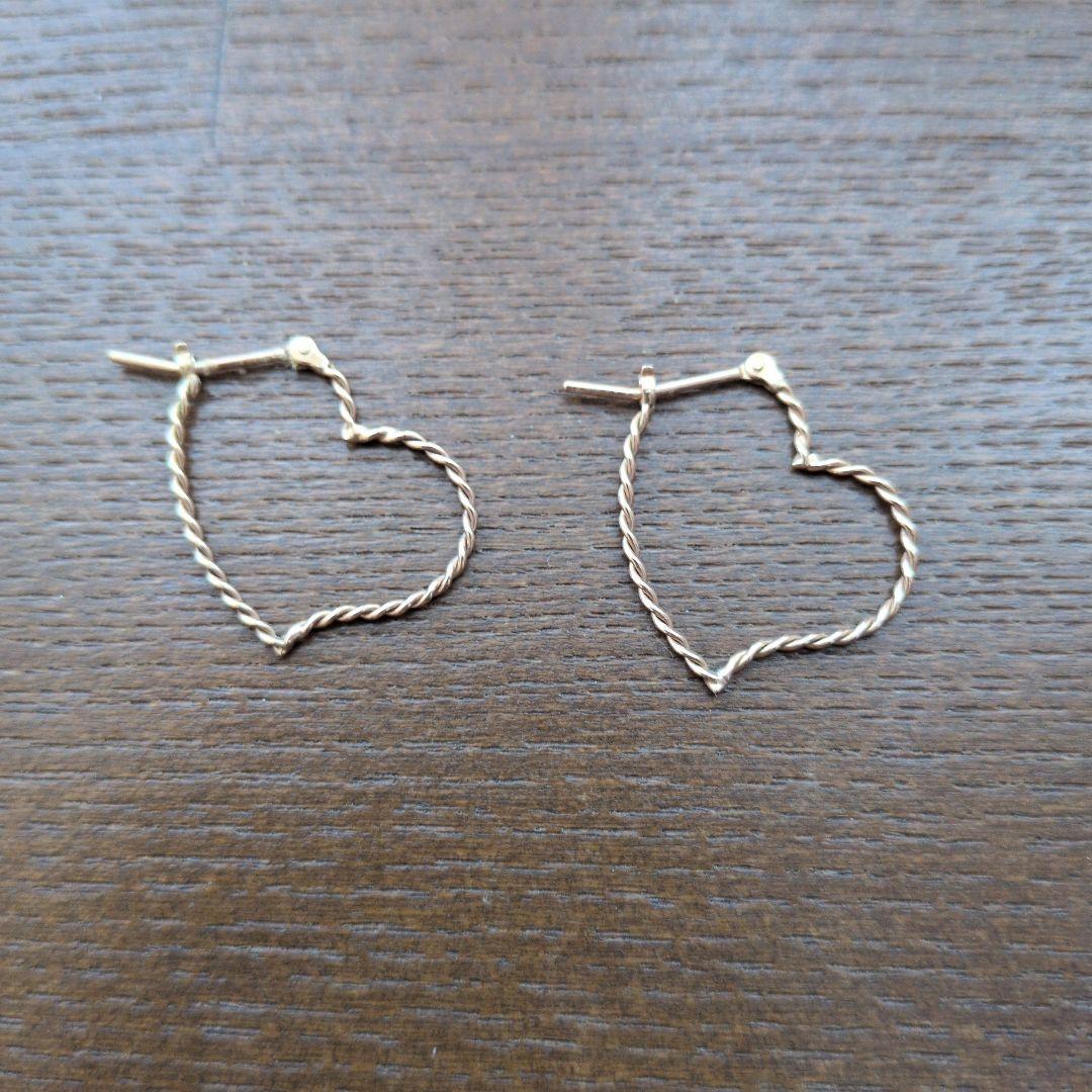 【1/25までの出品】NOJESS　K10 ハート型フープピアス　チャーム付き