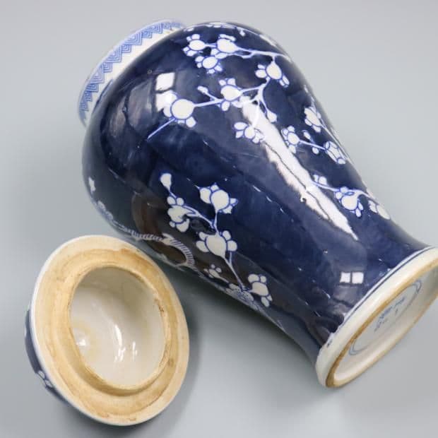 明青藍地氷梅紋将軍壺 景徳鎮 陶磁器 装飾品 現代工芸品 美術品 置物