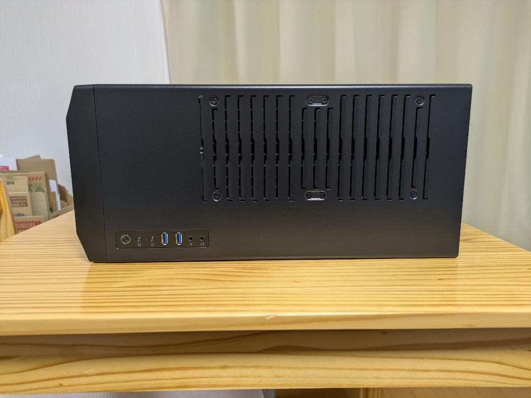 デスクトップPC i7-13700K / DDR5 32GB / 1TB SSD