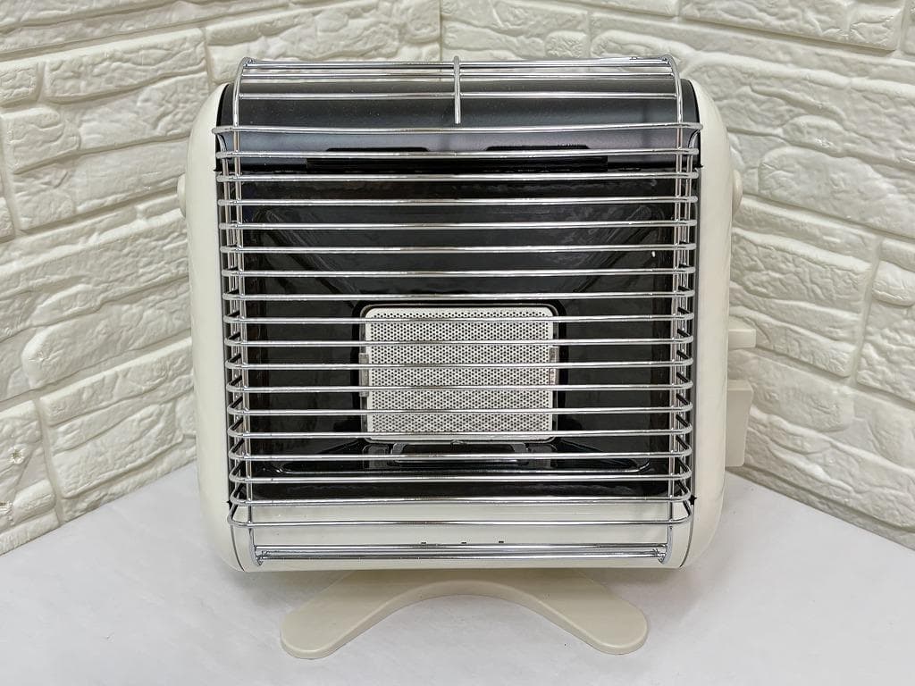 未使用 イワタニ カセットガスストーブ マイ暖 CB-STV-MYD