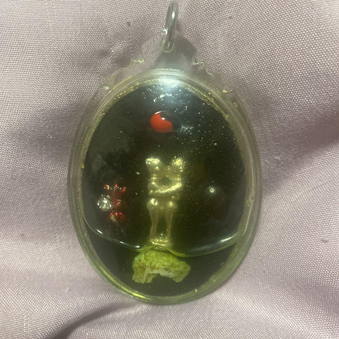 強力魔術の霊素材御守り 有名陰陽師作 九尾女狐  魅力 恋愛 交渉力