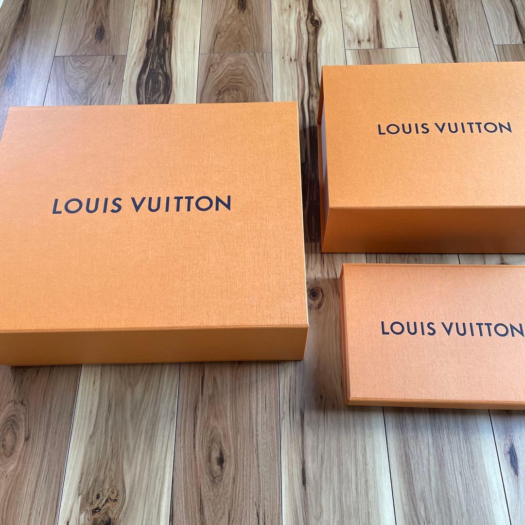 LOUIS VUITTON ショップ袋・箱・保存袋など 19点