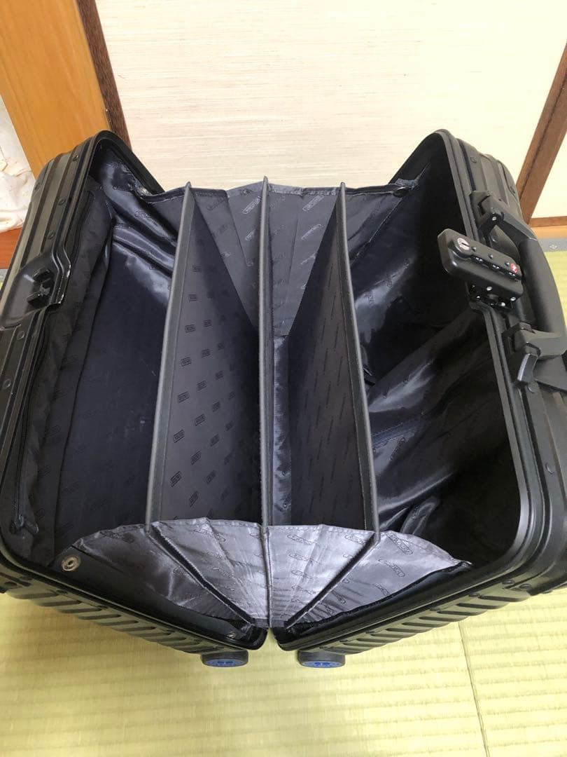 ☆極美品☆激レア☆RIMOWA リモワ　ステルス　ビジネストロリー4輪　　26L