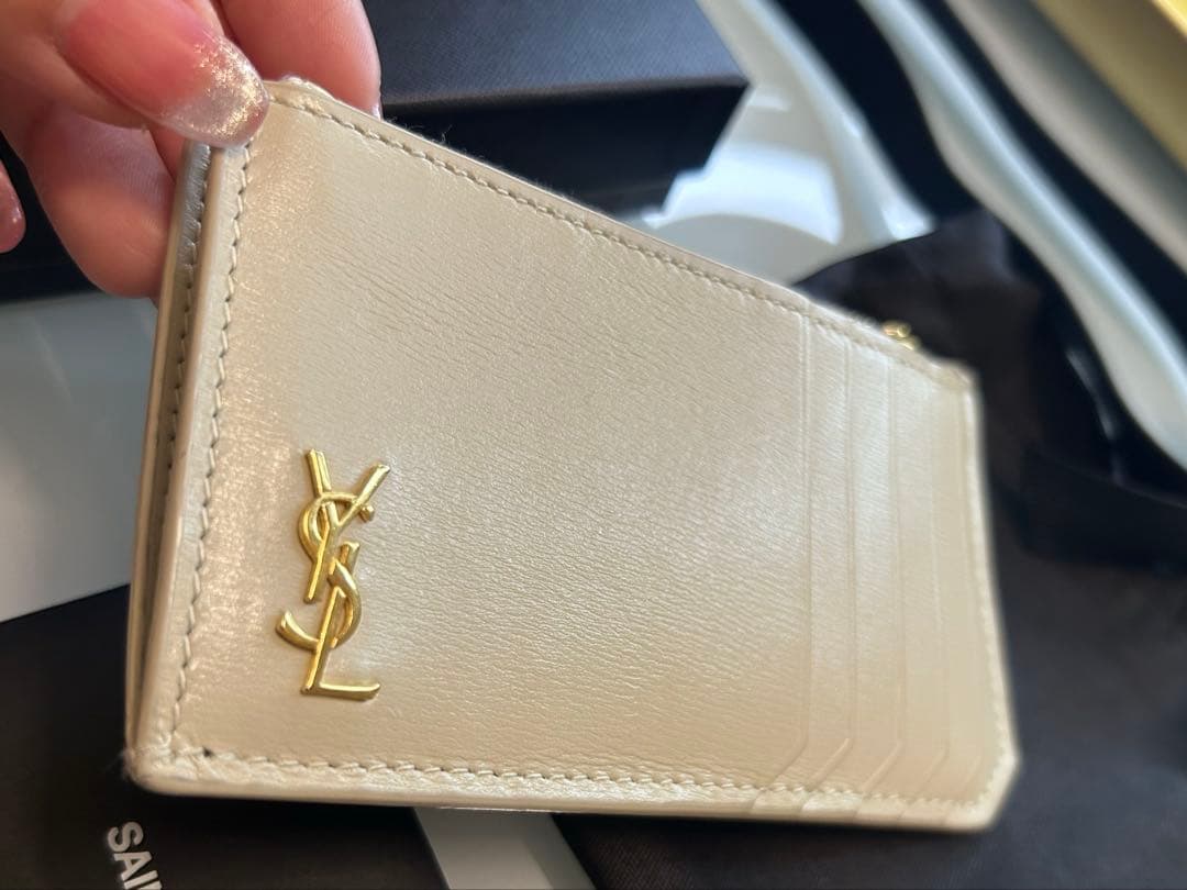 美品☆国内正規品　SAINT LAURENT 限定色★サンローラン　カードケース