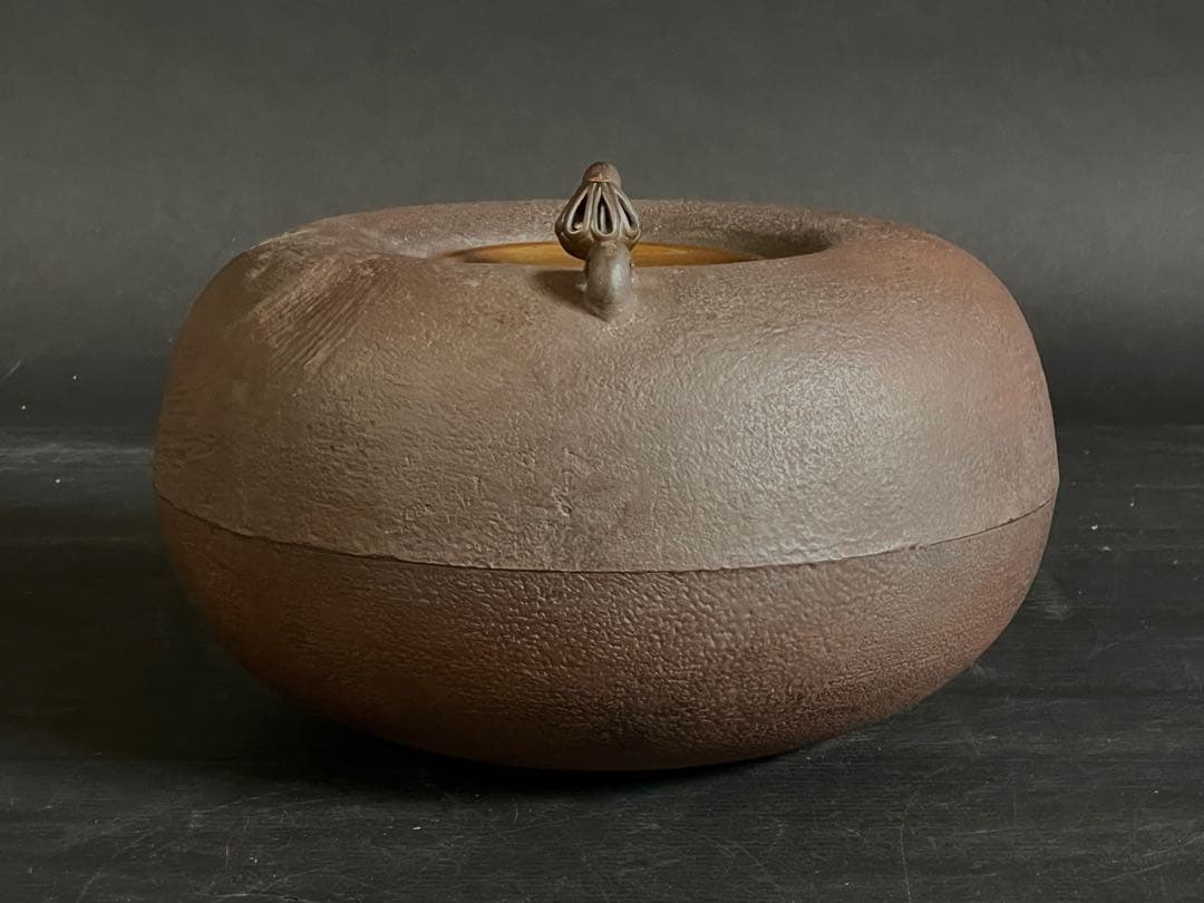 「母」 大刷毛目 姥口釜 釜師 畠 春斎 共箱 黄布 炉釜 （115あ②）