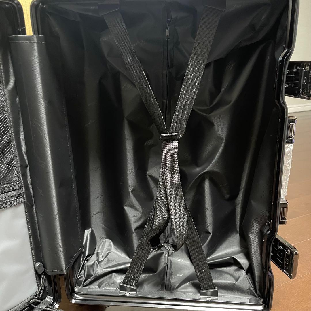 新品未使用！ C.jutro 黒キャリーケース S 40L／機内持込可　即日発送