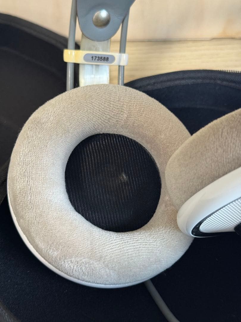 AKG K701 ヘッドホン