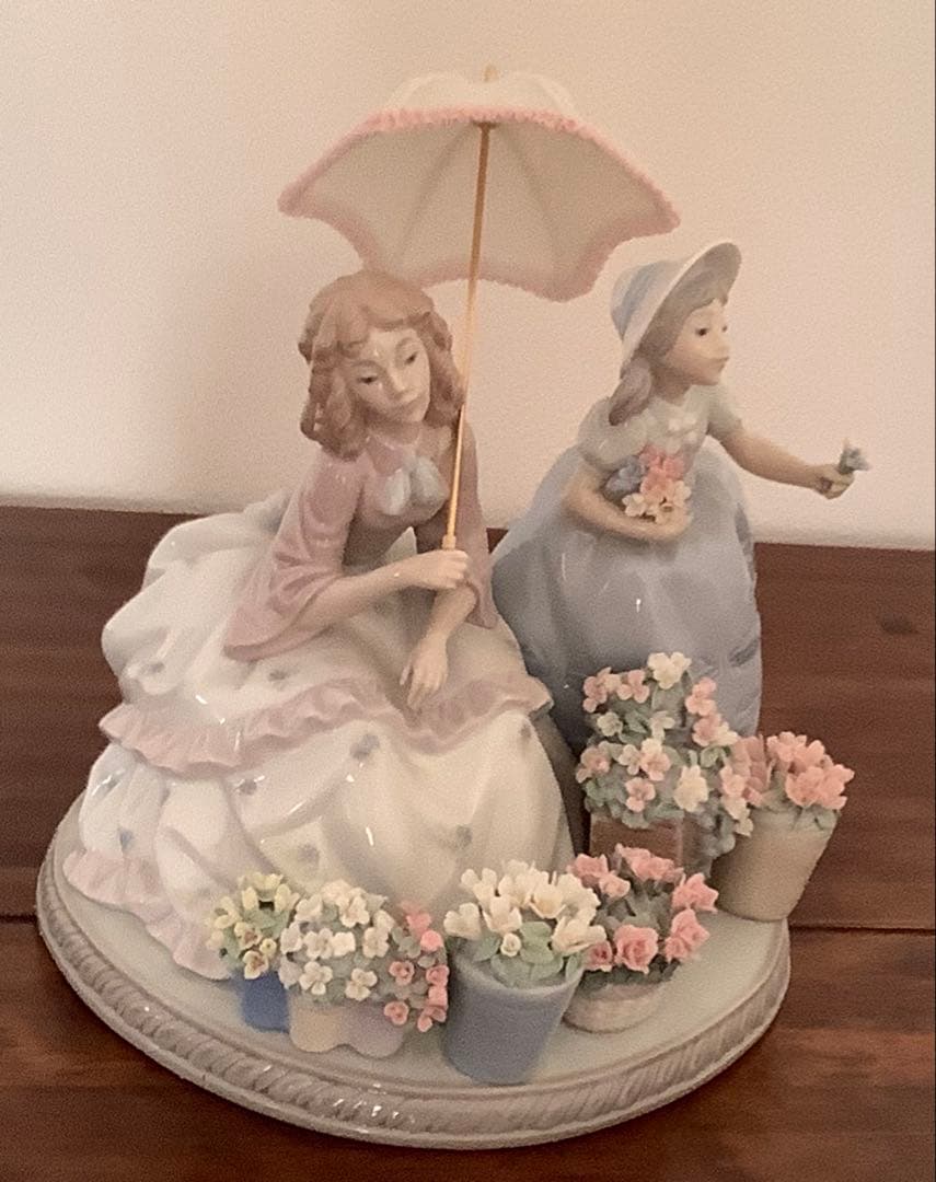 リヤドロ　花売りの姉妹　Vendiendo flores 5537 美品