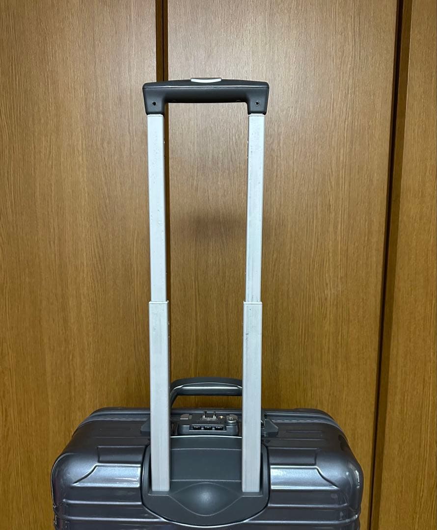 DQT 　RIMOWA リモワ　スーツケース 23L 伊勢丹本店購入