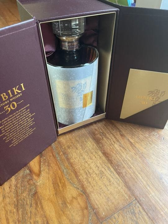 ★貴重品★サントリー　響 HIBIKI 30年　新品未開封