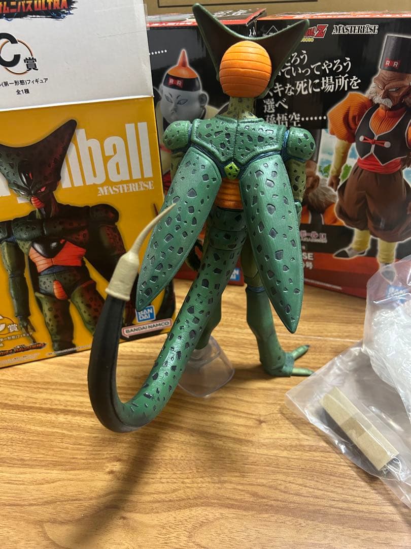 ドラゴンボール 一番くじ　人造人間の恐怖　MASTERLISE フィギュア　セル