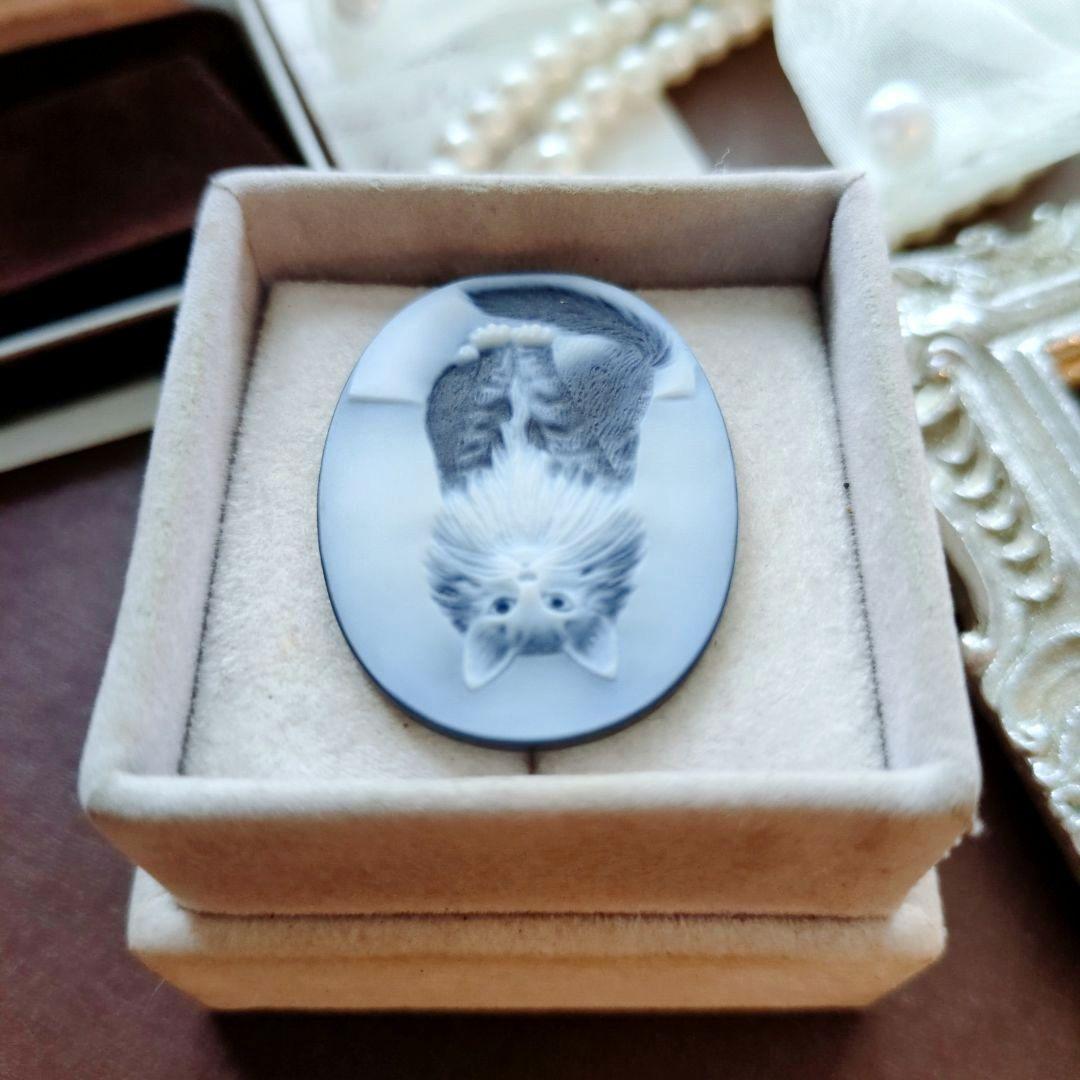 ドイツ CAMEO ストーン メノウ カメオ ルース 猫 メインクーン ブローチ