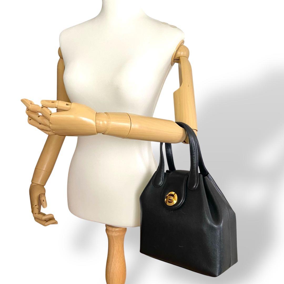 ジバンシー ハンドバッグ 腕掛け レザー 黒 ブラック 金具ロゴ ターンロック