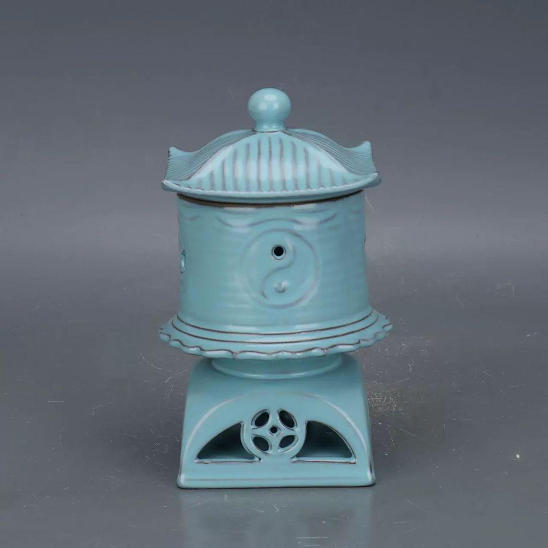 宋汝窯鉄胎刻八卦紋薫香炉 香道具 景徳鎮 陶磁器 装飾品 現代工芸品美術品 置物