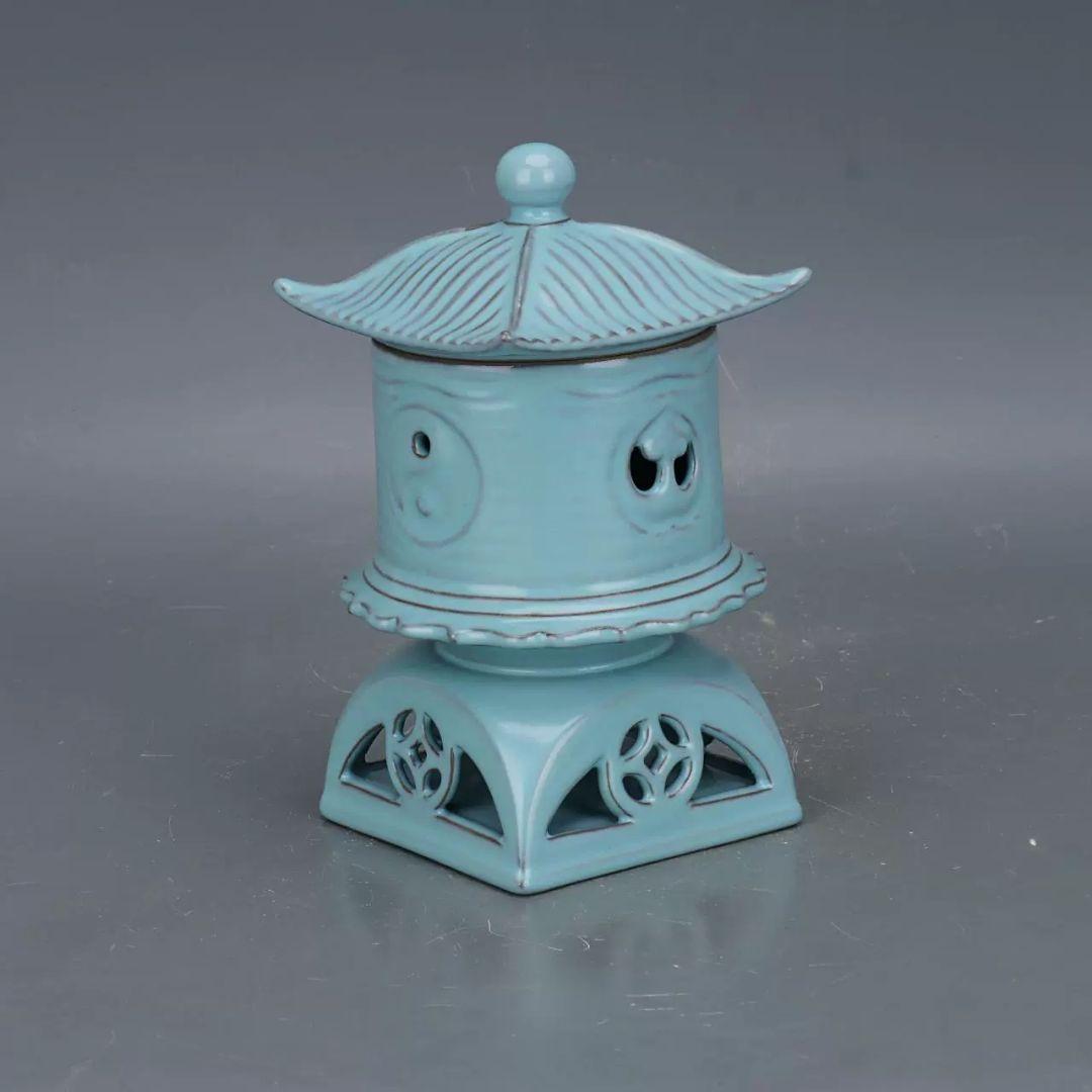 宋汝窯鉄胎刻八卦紋薫香炉 香道具 景徳鎮 陶磁器 装飾品 現代工芸品美術品 置物