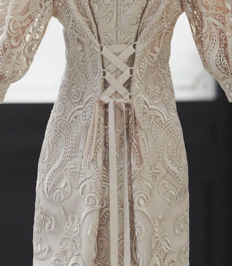 刺繍レース　バックリボン　タイトドレス