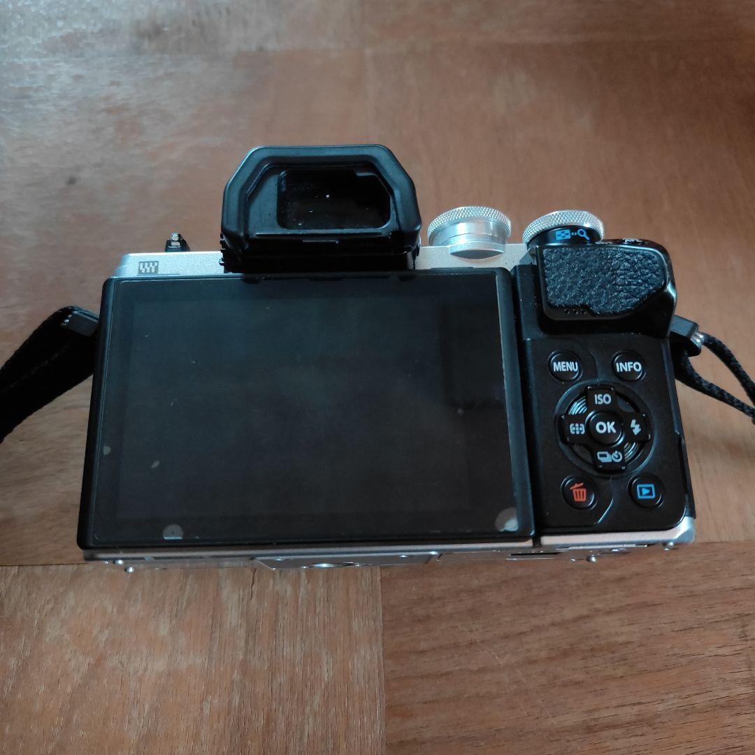 OLYMPUS OM-D E-M10 MarkⅢ 望遠レンズ予備バッテリー付き