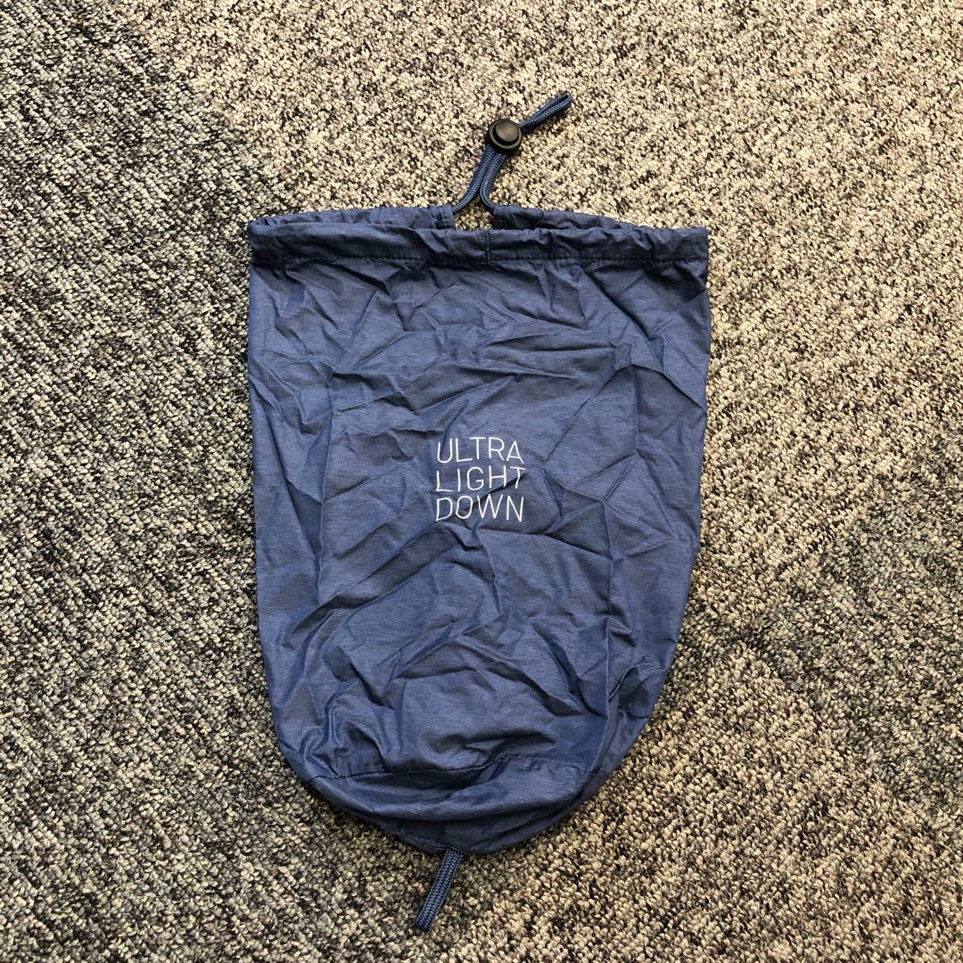 UNIQLOウルトラライトダウン収納袋　ジャケットサイズ