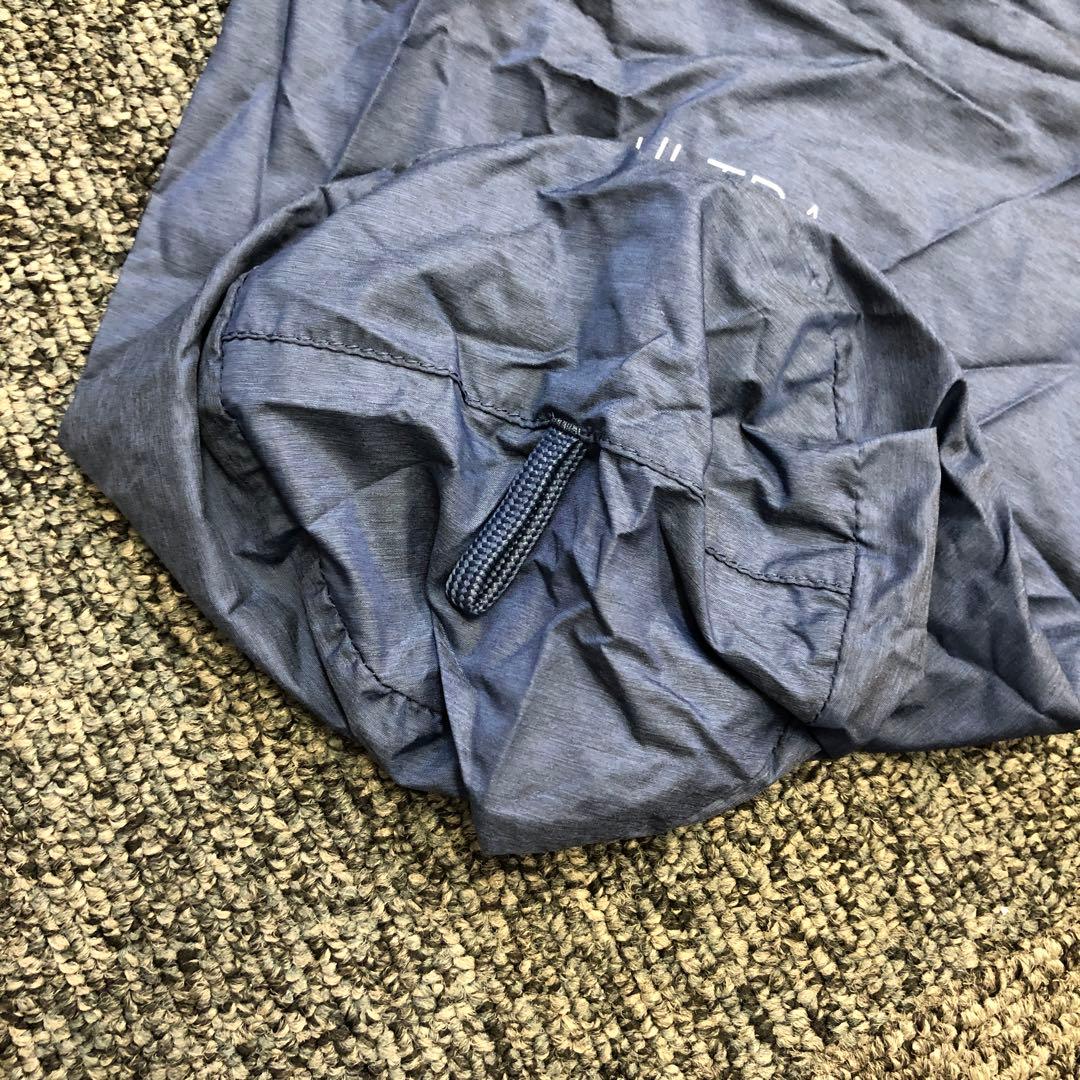 UNIQLOウルトラライトダウン収納袋　ジャケットサイズ