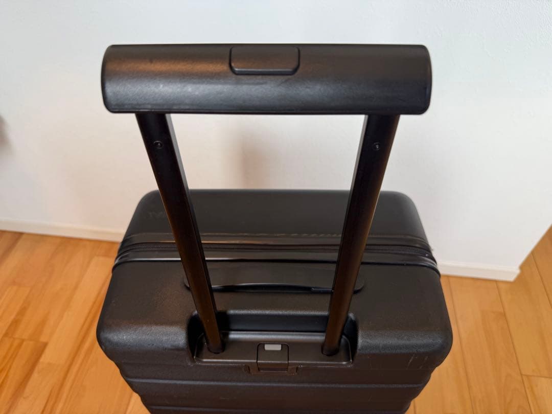 カンフーさま専用　廃盤品★無印良品 キャリーケース 黒　4輪 63L