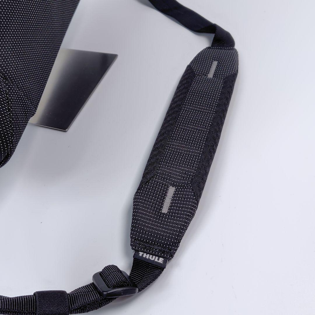 【極美品】Thule Crossover2 ノートパソコン用ショルダーバッグ 黒