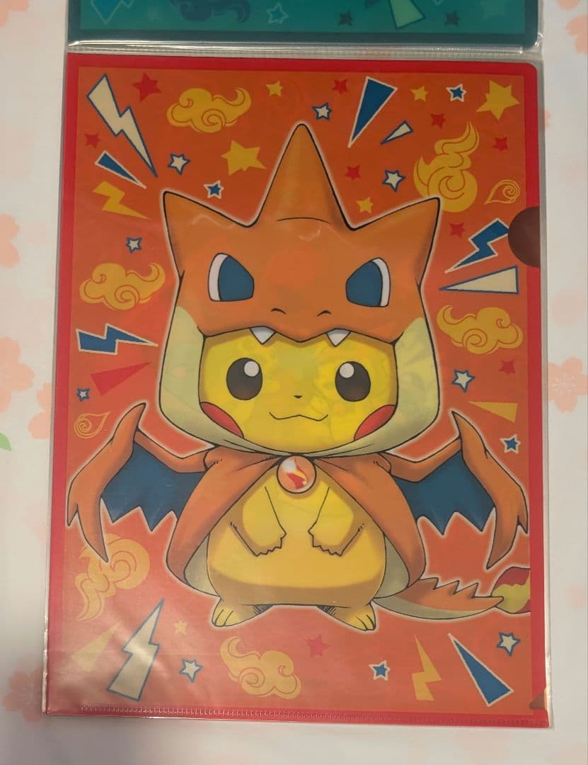 メガポンチョを着たピカチュウ　クリアファイルセット