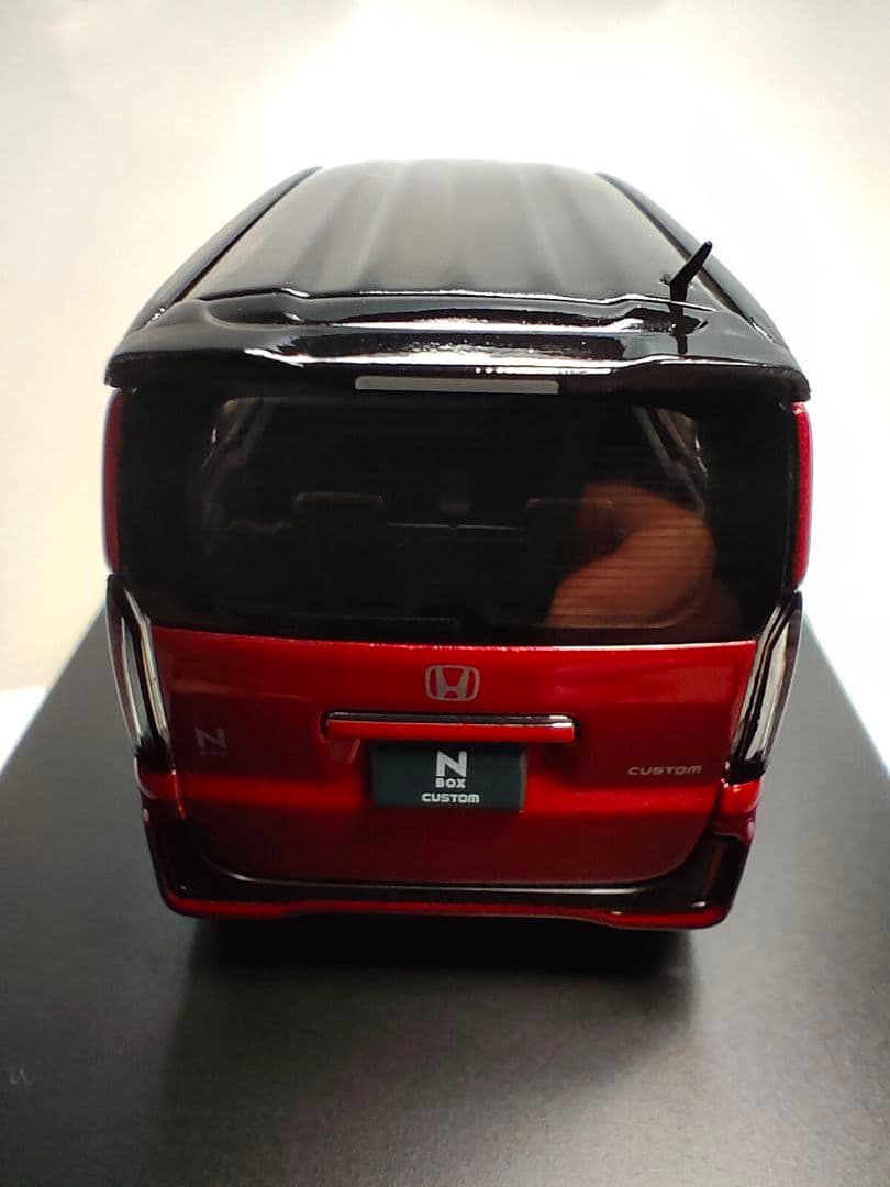 ⭕️新品貴重❗新型N-BOXCustomカラーサンプルミニカー1/43 (^^)