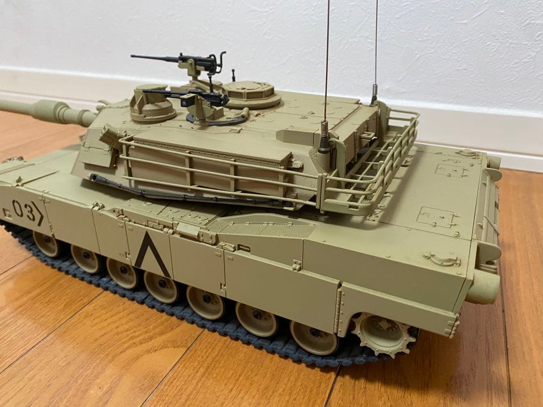 ル*ス様 東京マルイ バトルタンク1/24 アメリカ軍主力戦車 M1 A2 エイ