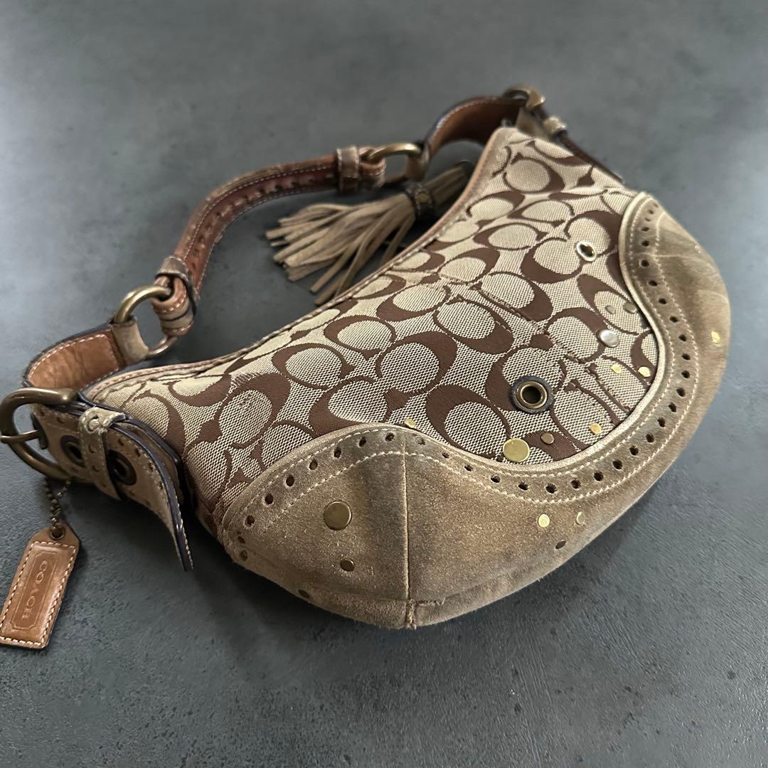 バッグ COACH Signature Suede Studded Hobo Bag
