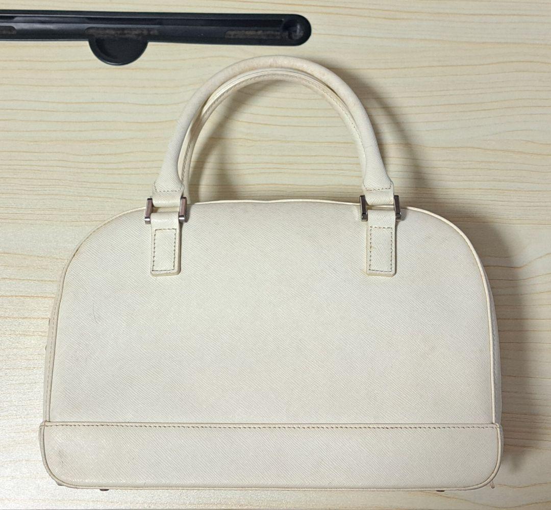 【mｍczo】BURBERRY(バーバリー) ハンドバッグ 白