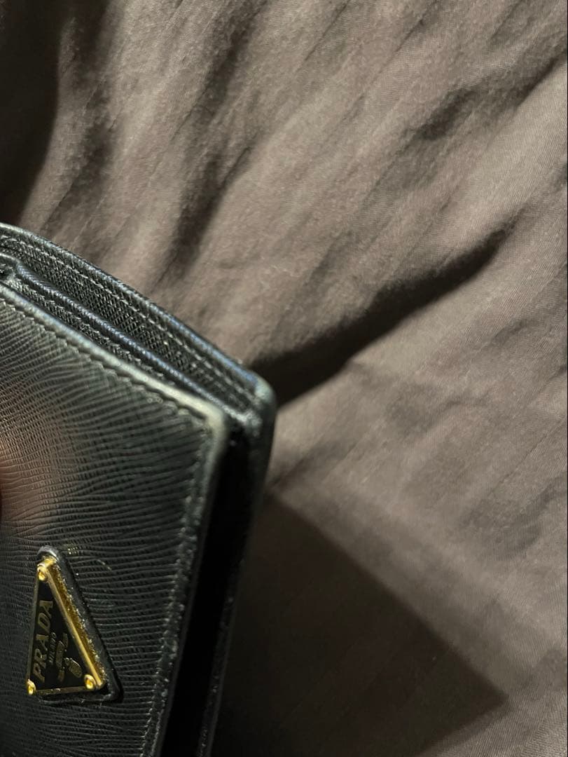 せ*も様 PRADA ブラック 二つ折り財布