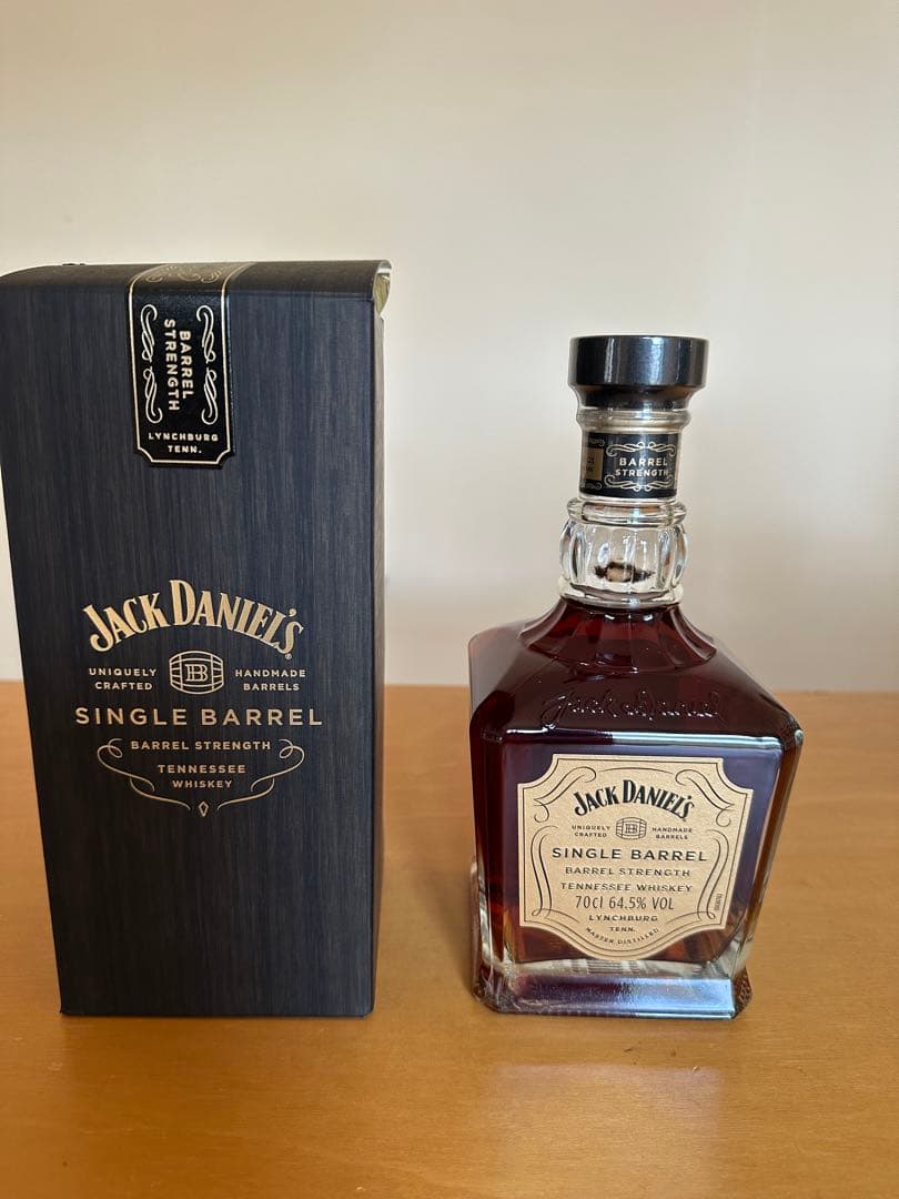 【終売品】ジャックダニエル シングルバレル700ml 64.5% 箱付き