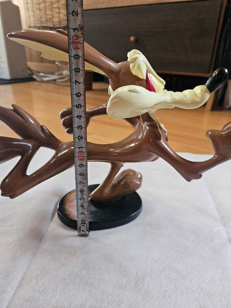 ワイリー・コヨーテ フィギュア 約20cm