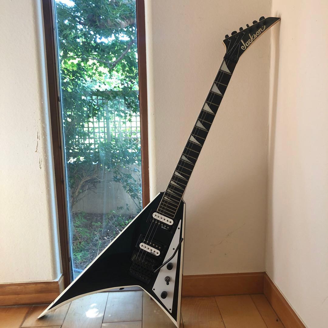 Jackson Rhoads JS32 ランディV　ジャクソン