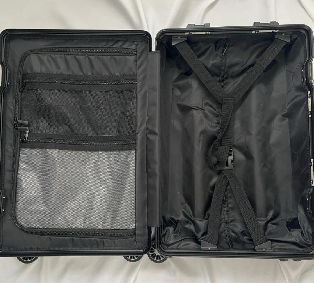 【新品】ボーラー スーツケース フレームタイプ ポリカーボネート 機内持込 黒