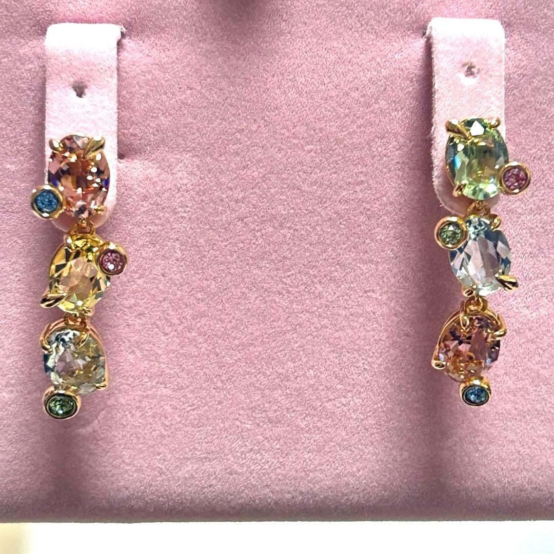 スワロフスキー Gema ドロップピアスマルチカラー ミックスカット アシメ