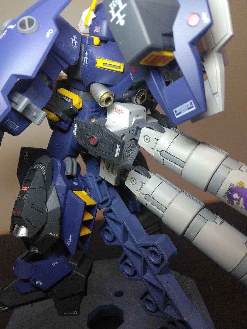 HG アドバンスド・ヘイズル　全塗装完成品　改造品　台座付　説明書付き