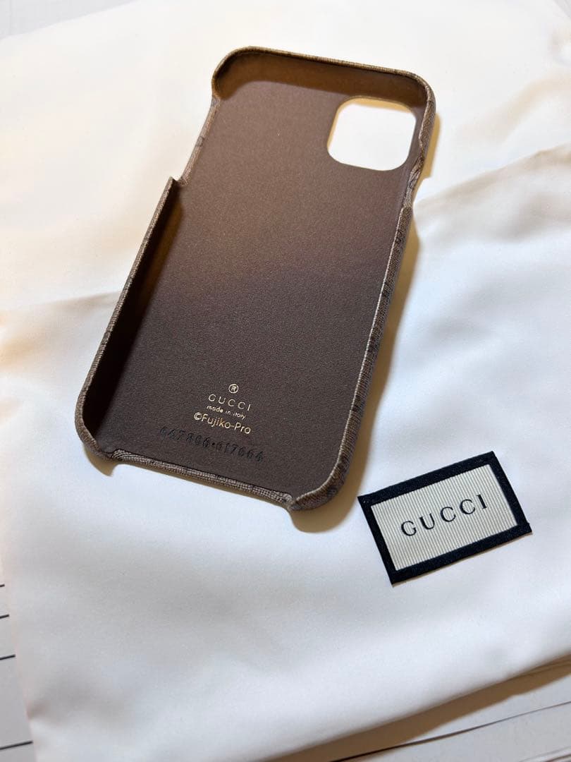 GUCCI ドラえもん iPhone11 ケース 箱付き　袋付き　未使用