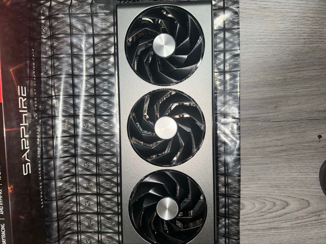グラフィックボード・グラボ・ビデオカード Sapphire Nitro+ Radeon RX 7800 XT 16GB