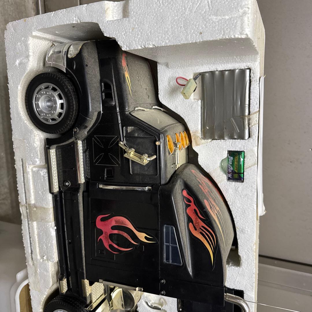 ラジコントラック、トレーラー。Trucks M-2