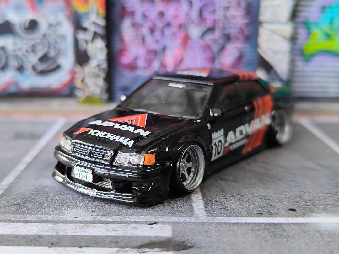 ホットウィールカスタム チェイサー 全塗装 ブラック 深リム トミカ改造アドバン
