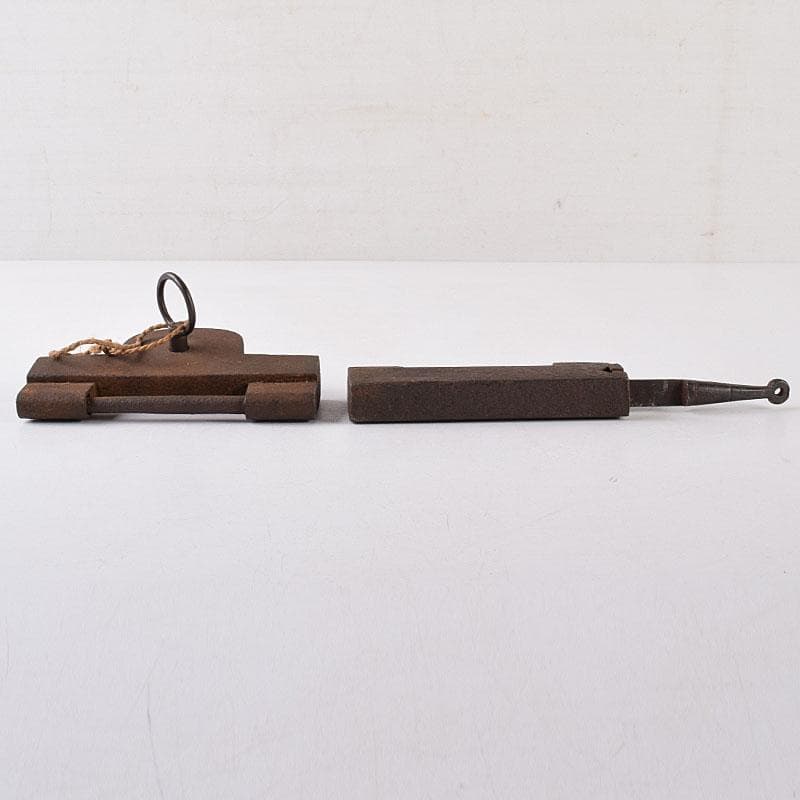 古民具　古鉄　古い錠前　鍵　2点　V　R8682