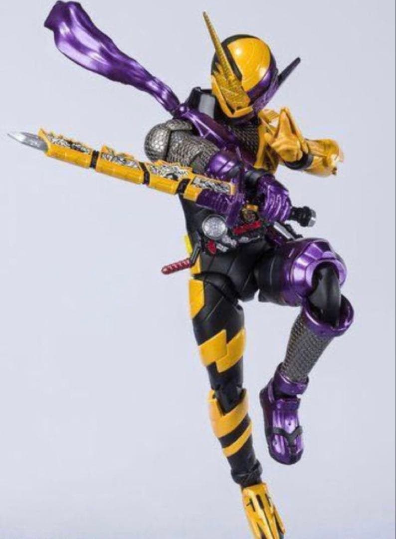 新品 S.H.Figuarts 仮面ライダービルド ニンニンコミックフォーム
