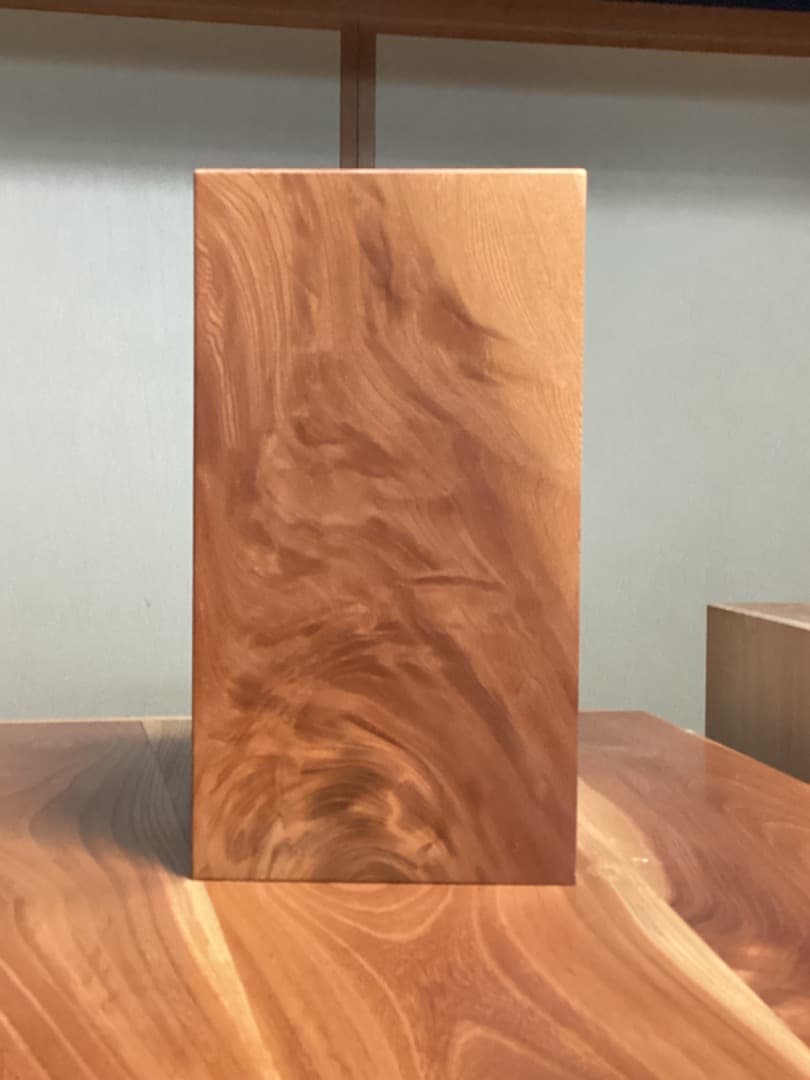 No3・無垢材銘木小引き出し 欅　高さ42cm