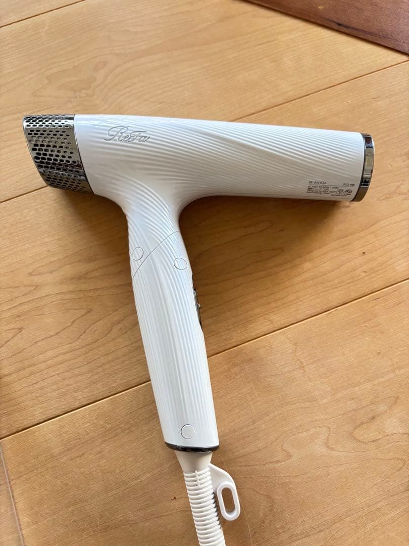 ジャンク品　Refe ドライヤー　2023年製