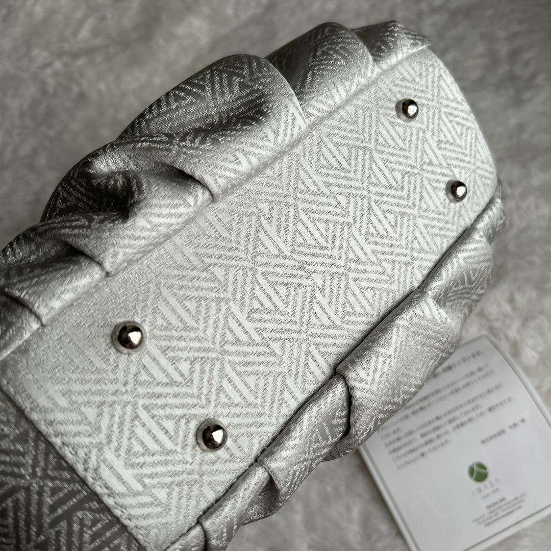 IWASA きものすなお×岩佐　タッセル　ハンドバッグ　銀鈴　GINRIN