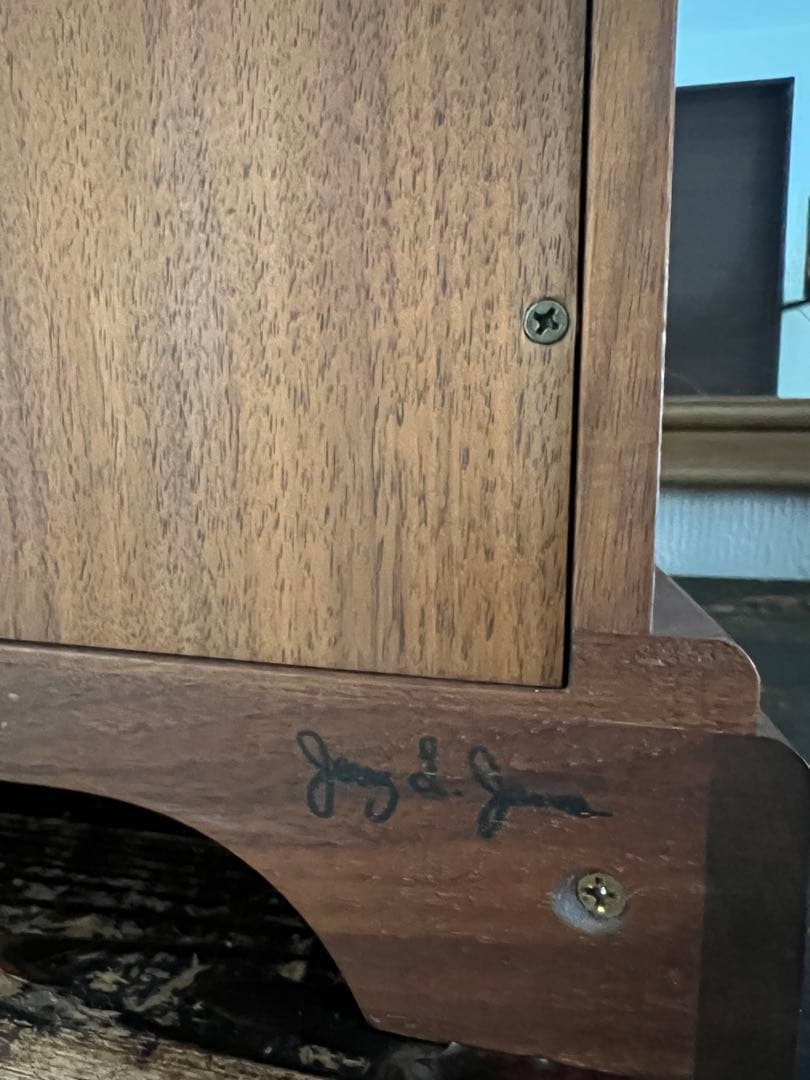 Amana 装飾的な木製置時計