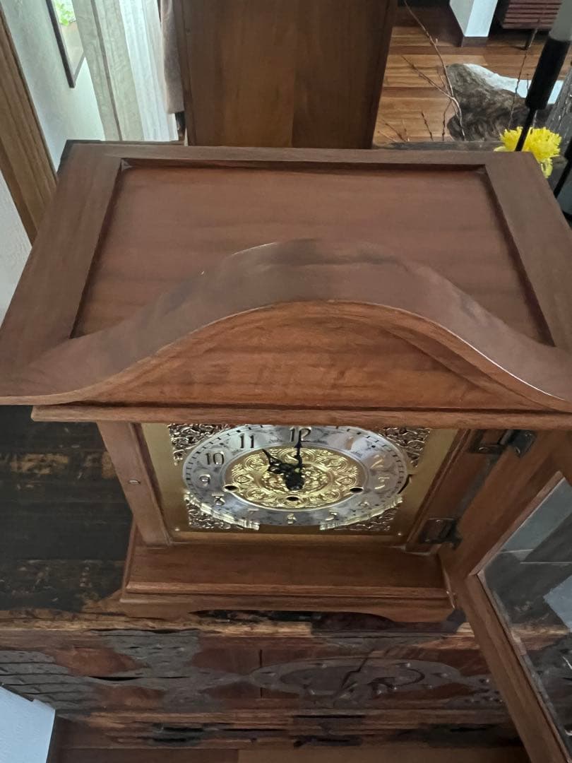 Amana 装飾的な木製置時計