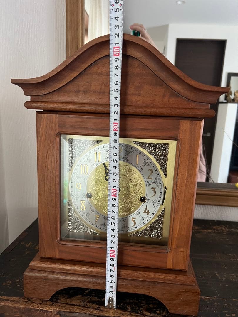 Amana 装飾的な木製置時計